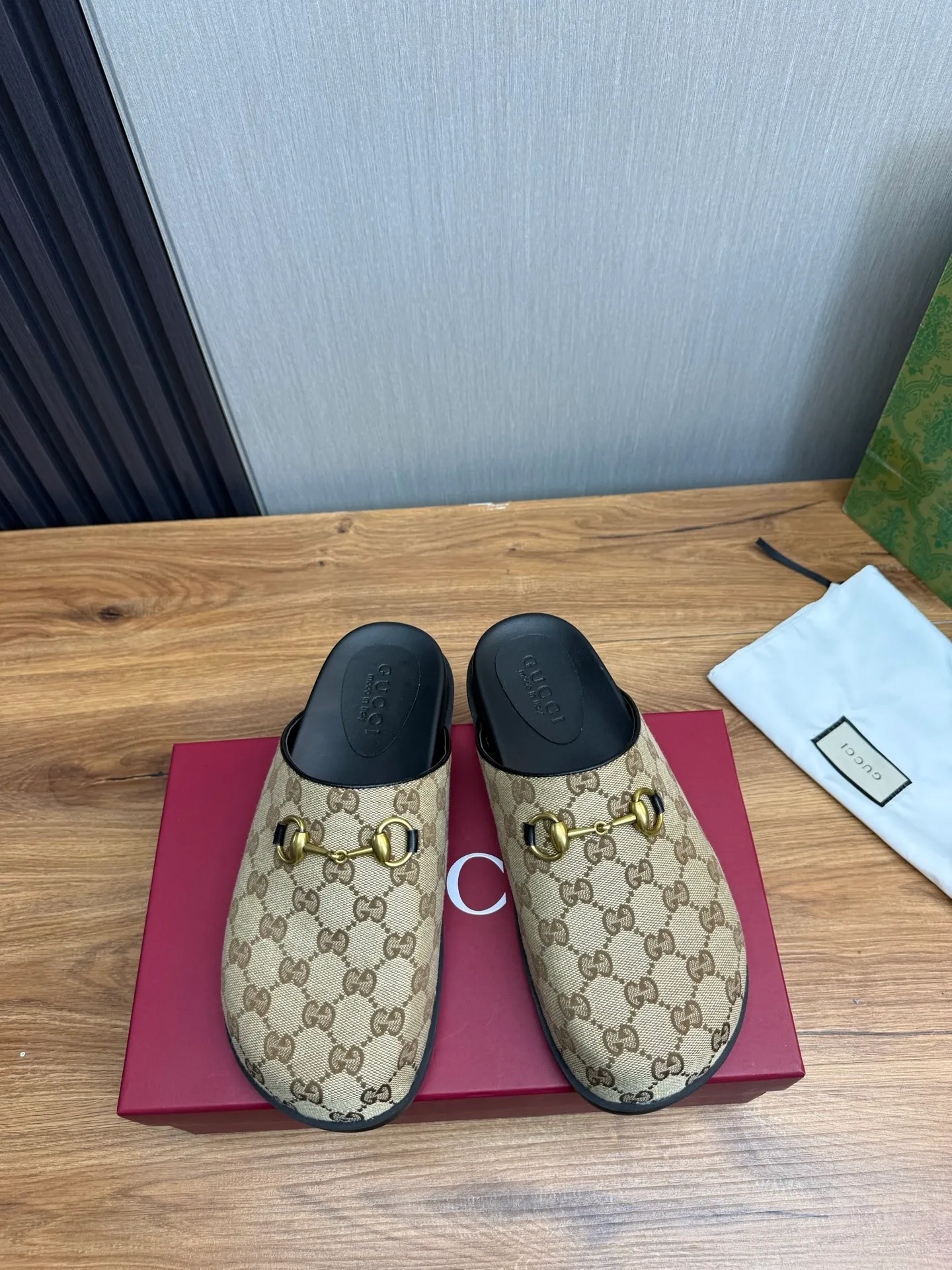 Men's men's shoes💰Pili 400💰Maoli 440💰 ＧＵＣＣＩGucci. Popular couple slippers hot sale🩷💚 🩴Official website one to one production 35-45 size 45 46 🉑️Customized!